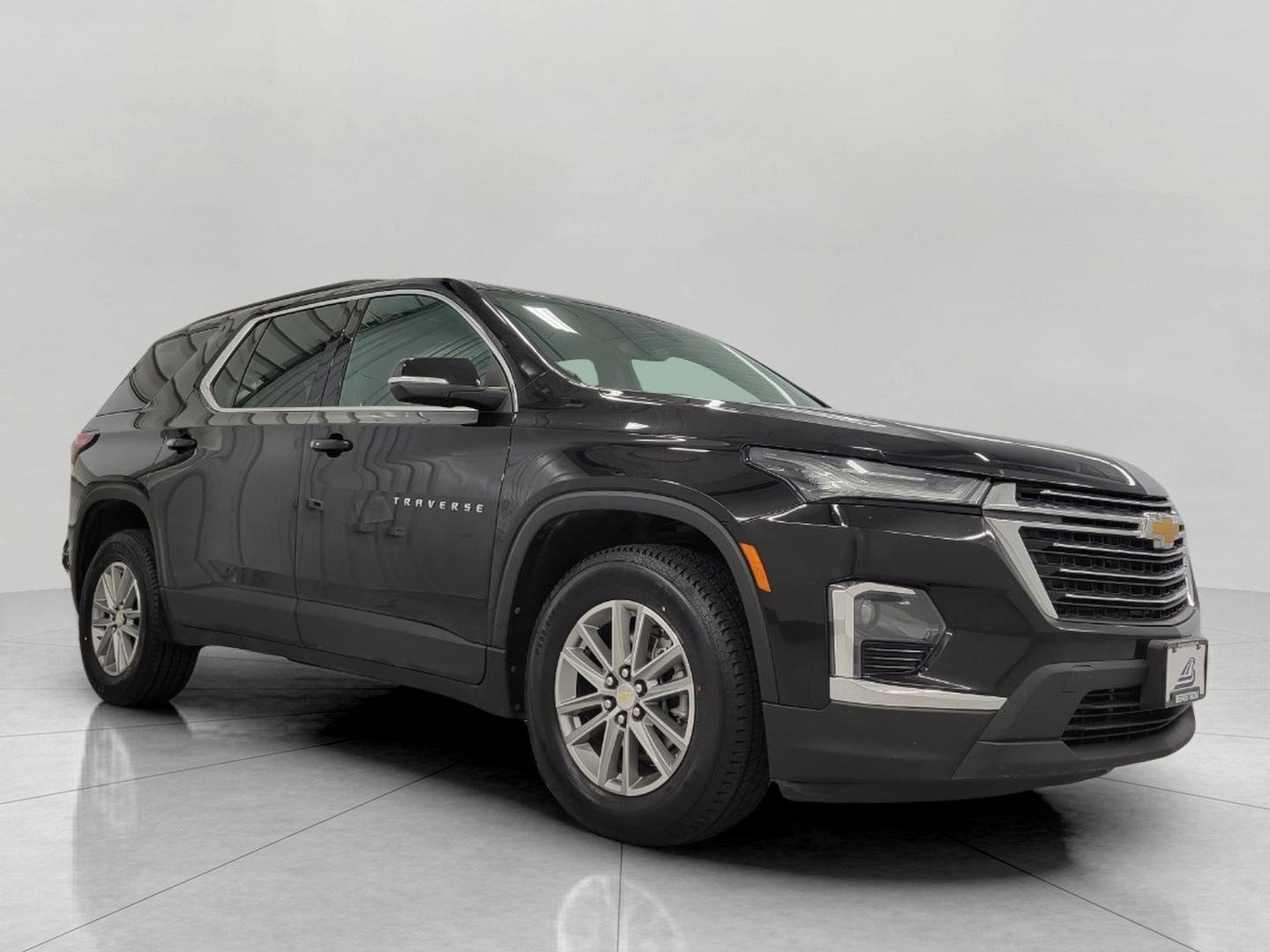 Used 2022 Chevrolet Traverse LT