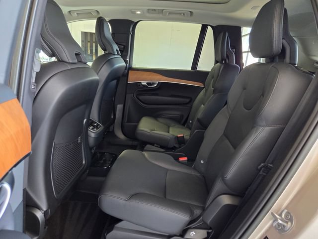 Certified 2023 Volvo XC90 B6 Plus AWD/4WD image 15