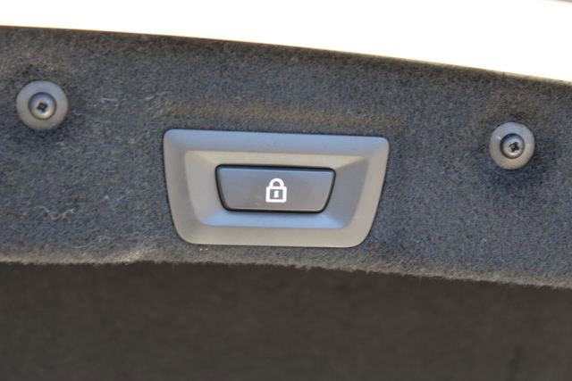 Used 2017 BMW M6 Convertible RWD image 41