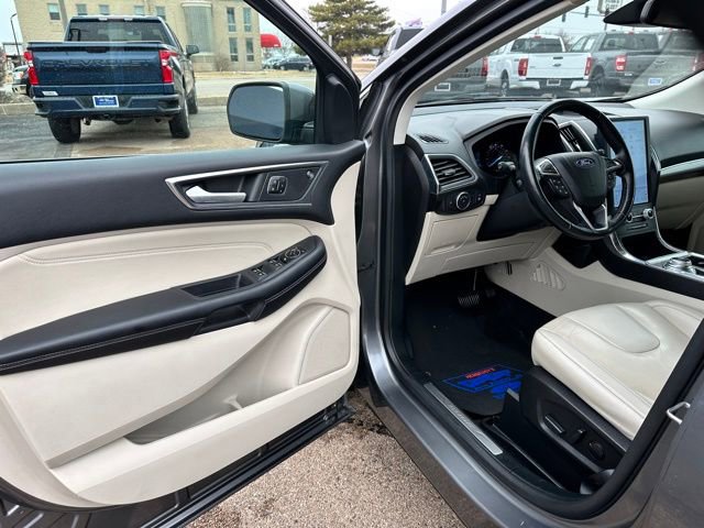Certified 2022 Ford Edge Titanium image 12