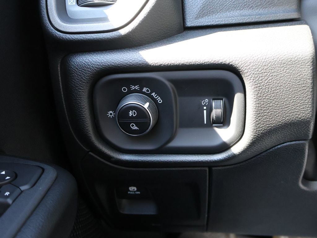 New 2026 RAM 1500 Classic Warlock AWD/4WD image 30