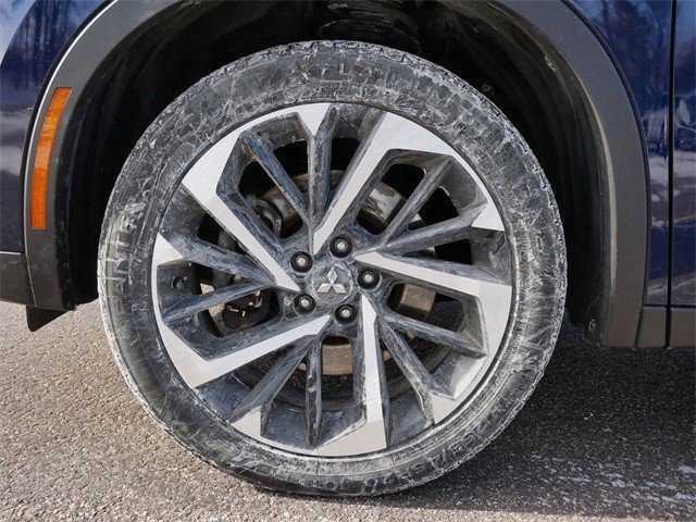 Used 2022 Mitsubishi Outlander SE image 9