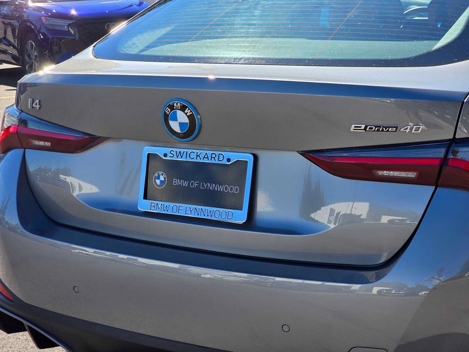 Used 2023 BMW i4 eDrive40 RWD image 13