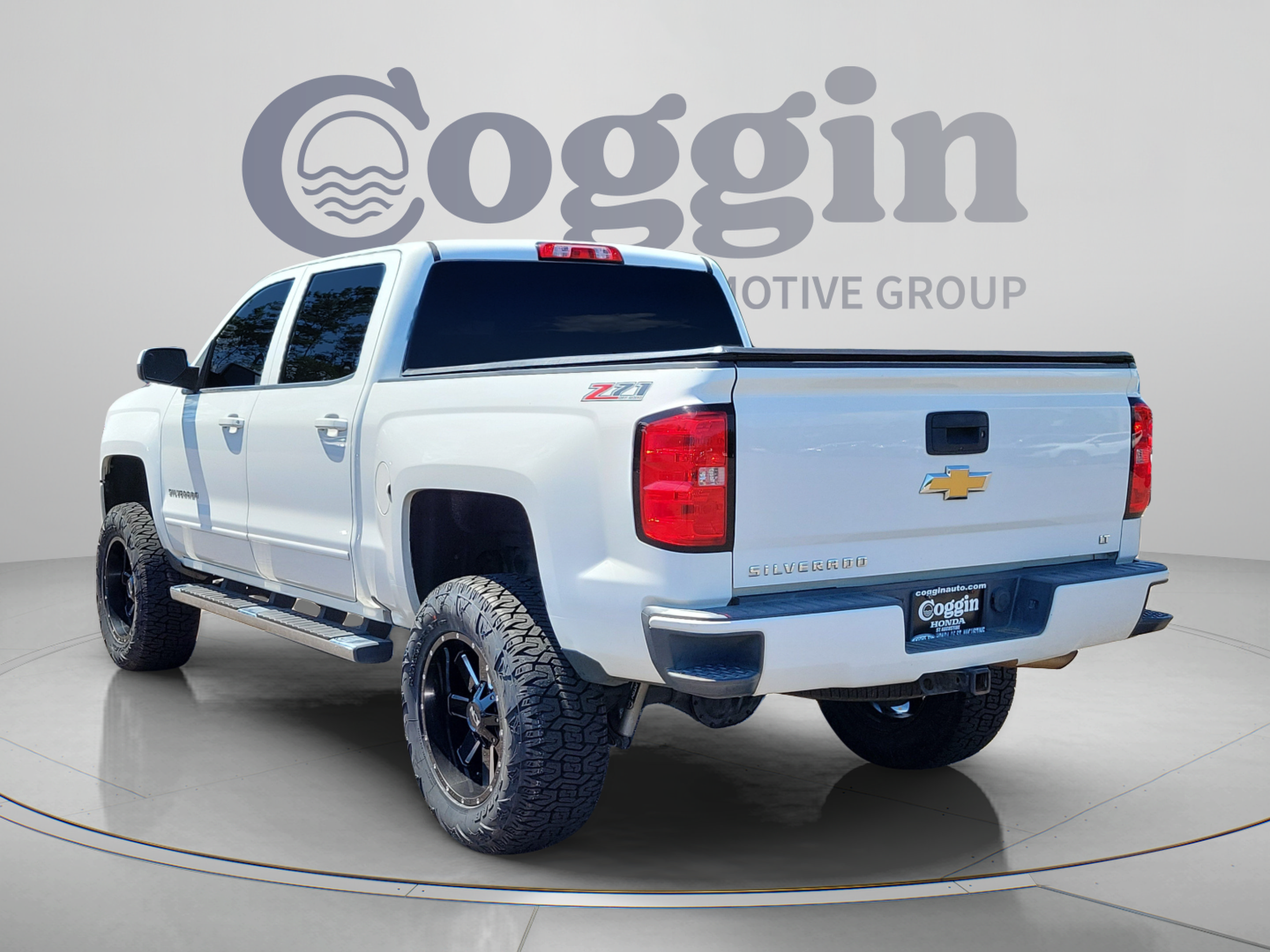 Used 2017 Chevrolet Silverado 1500 LT w/ All Star Edition AWD/4WD image 3