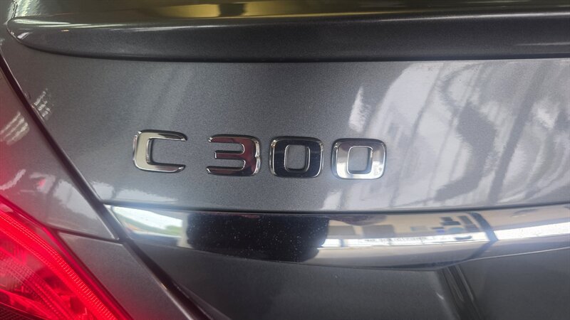 Used 2017 Mercedes-Benz C 300 4MATIC Sedan image 35