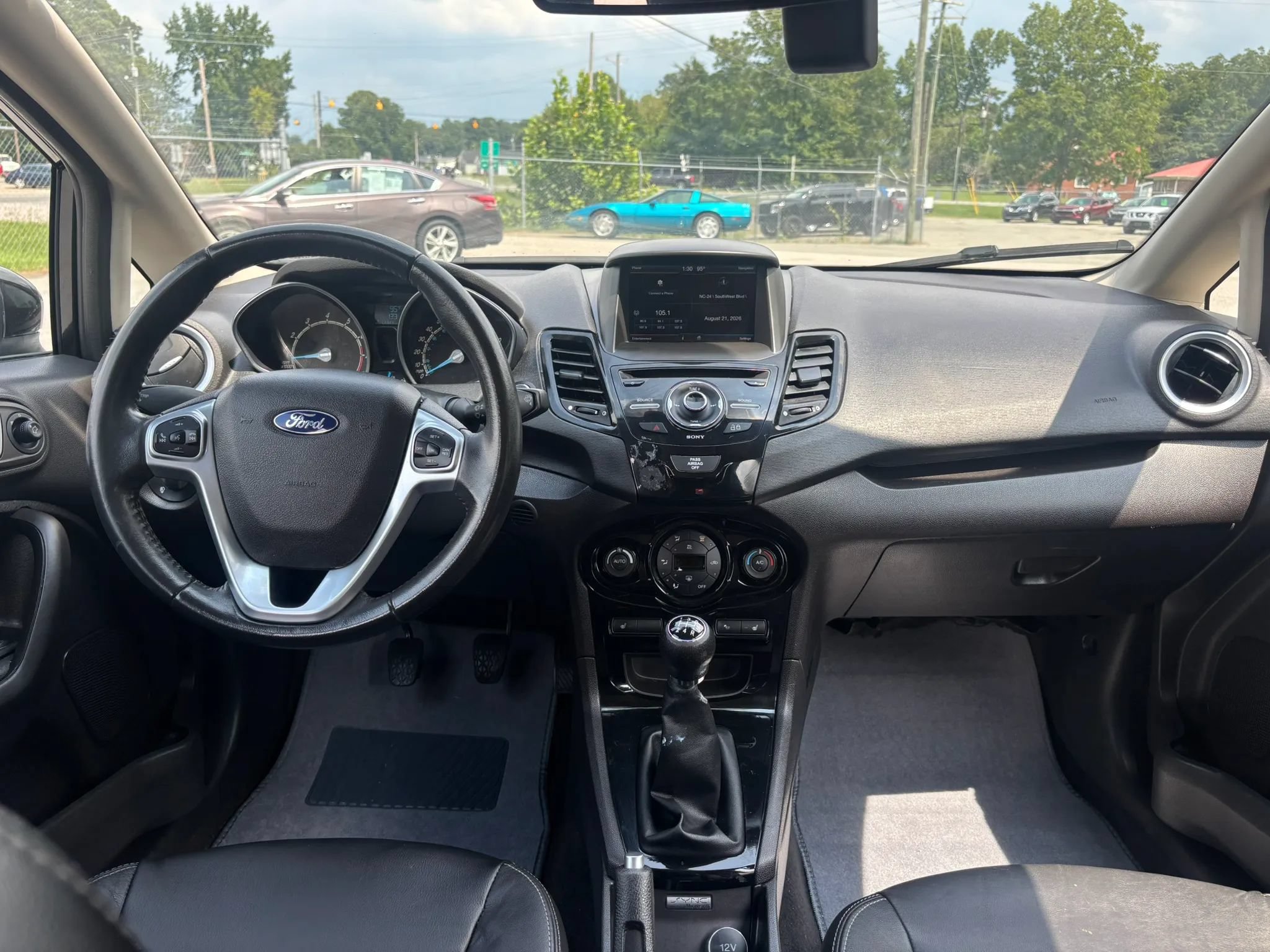 Used 2014 Ford Fiesta Titanium w/ Exterior Protection Package FWD image 21