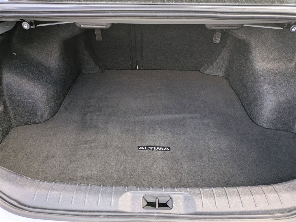 Used 2025 Nissan Altima 2.5 SR image 29