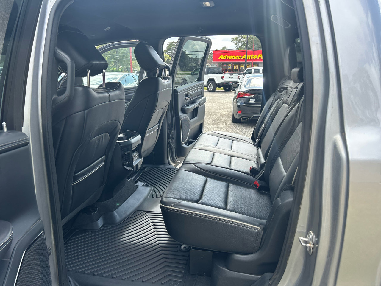 Used 2023 RAM 1500 Limited image 12