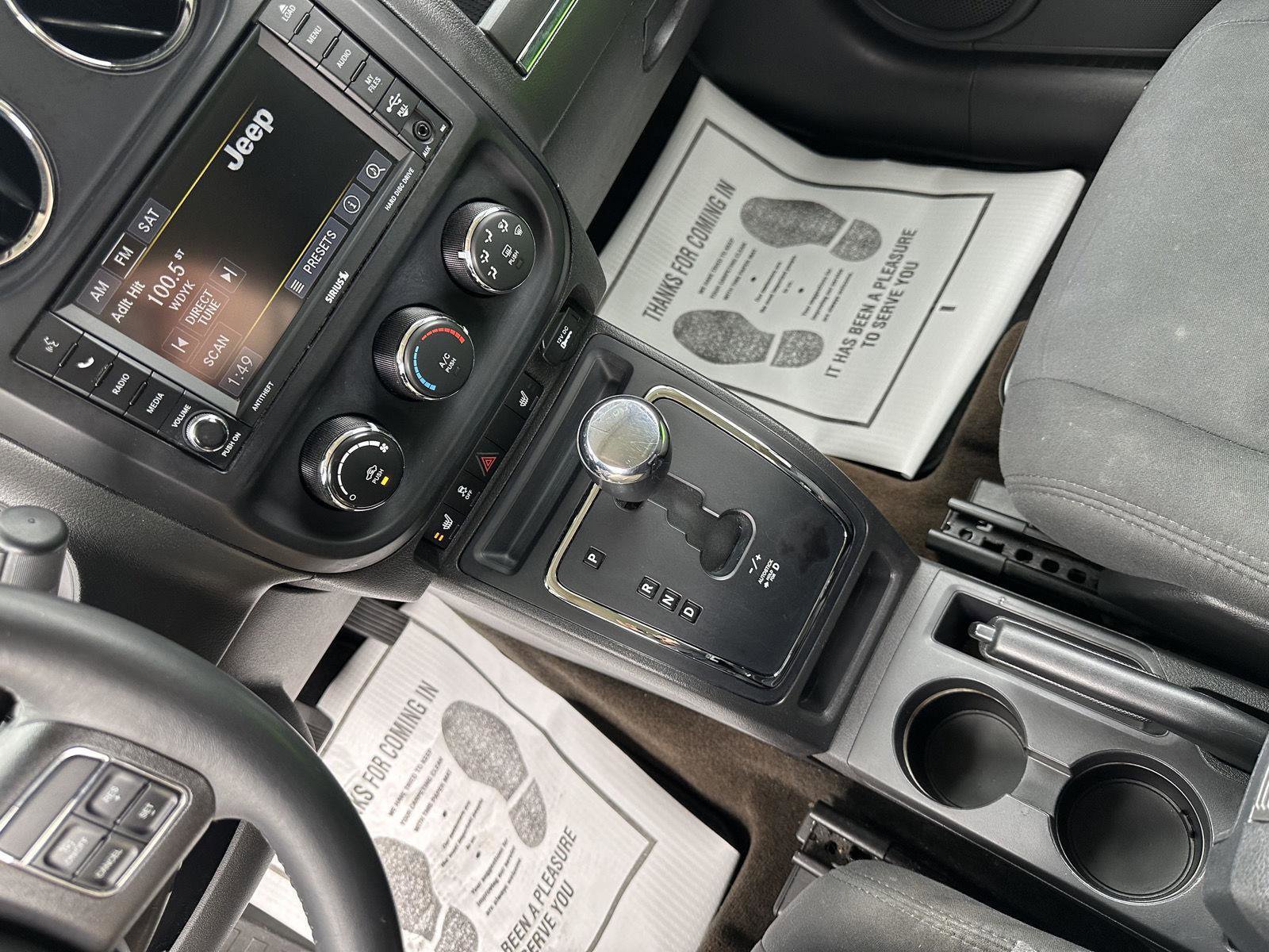 Used 2014 Jeep Patriot Latitude image 16