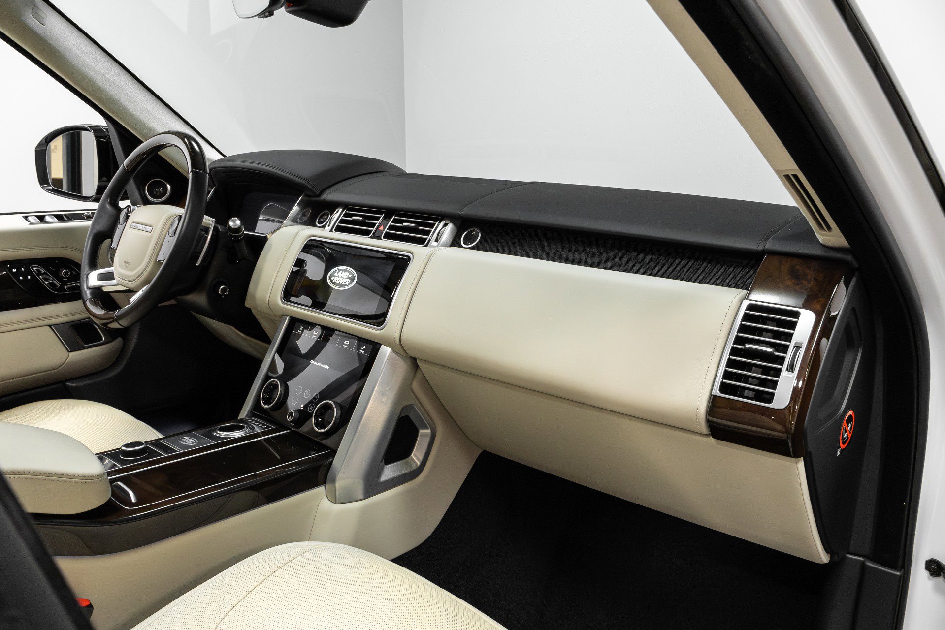 Used 2019 Land Rover Range Rover Long Wheelbase Autobiography image 20