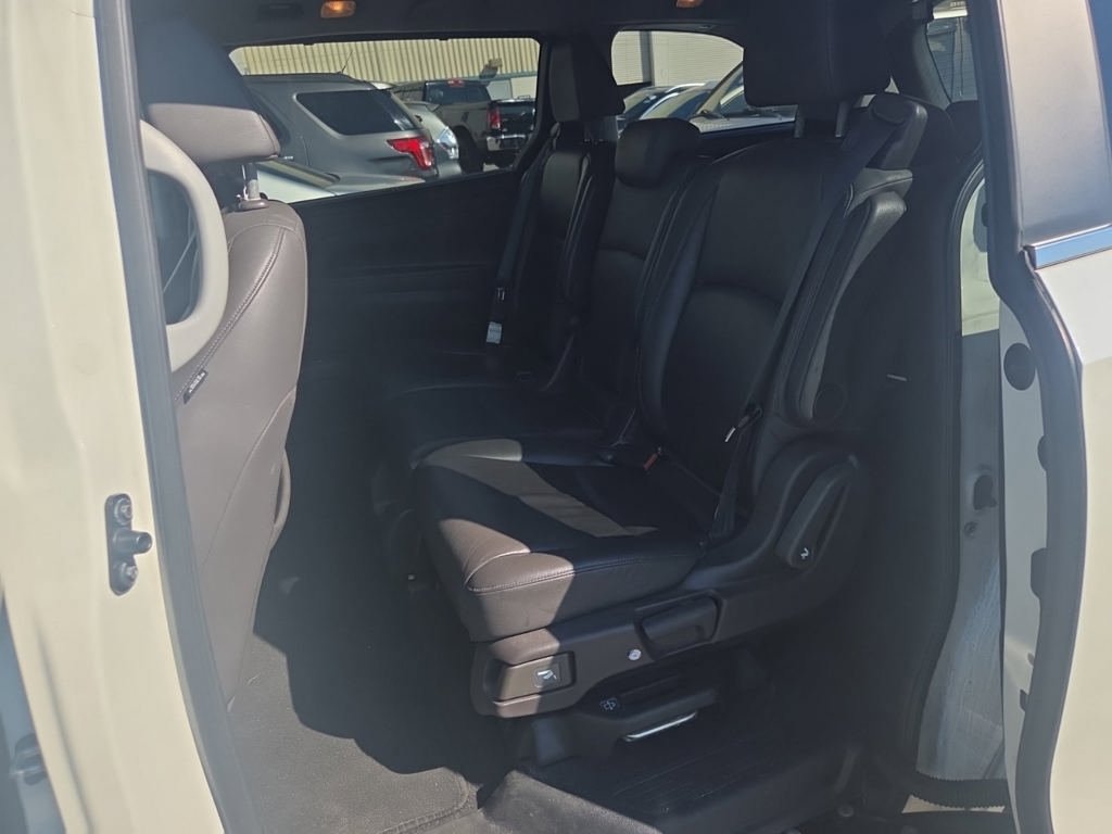 Used 2018 Honda Odyssey EX-L image 11