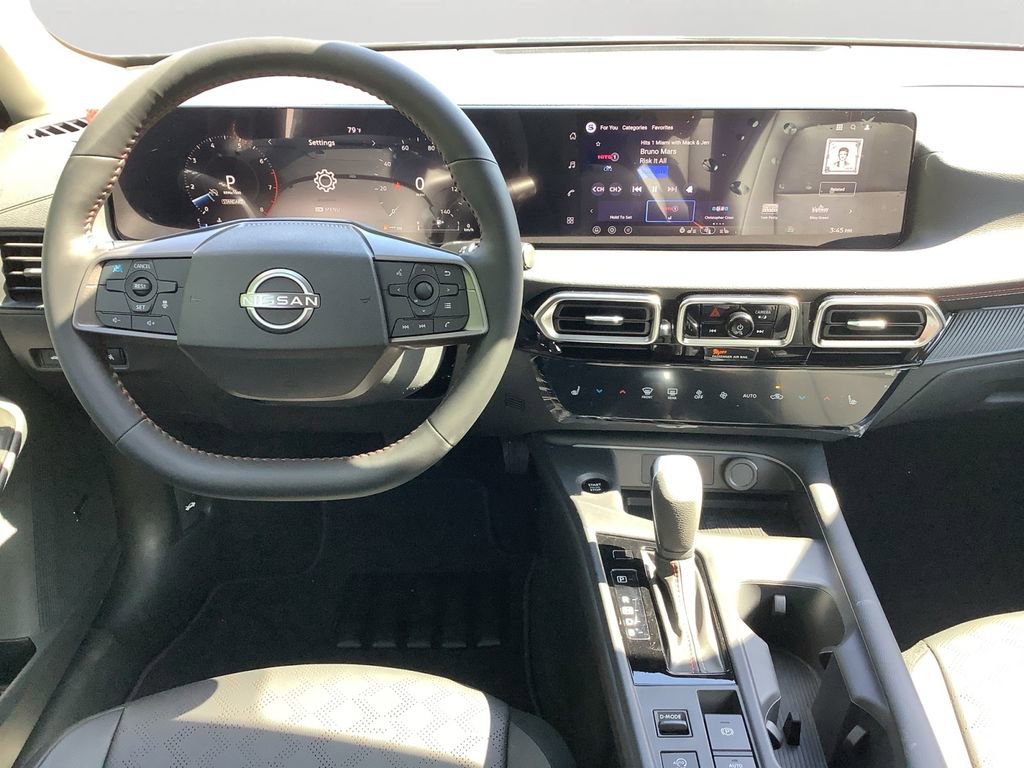 New 2026 Nissan Sentra SR w/ SR Premium Package FWD image 16