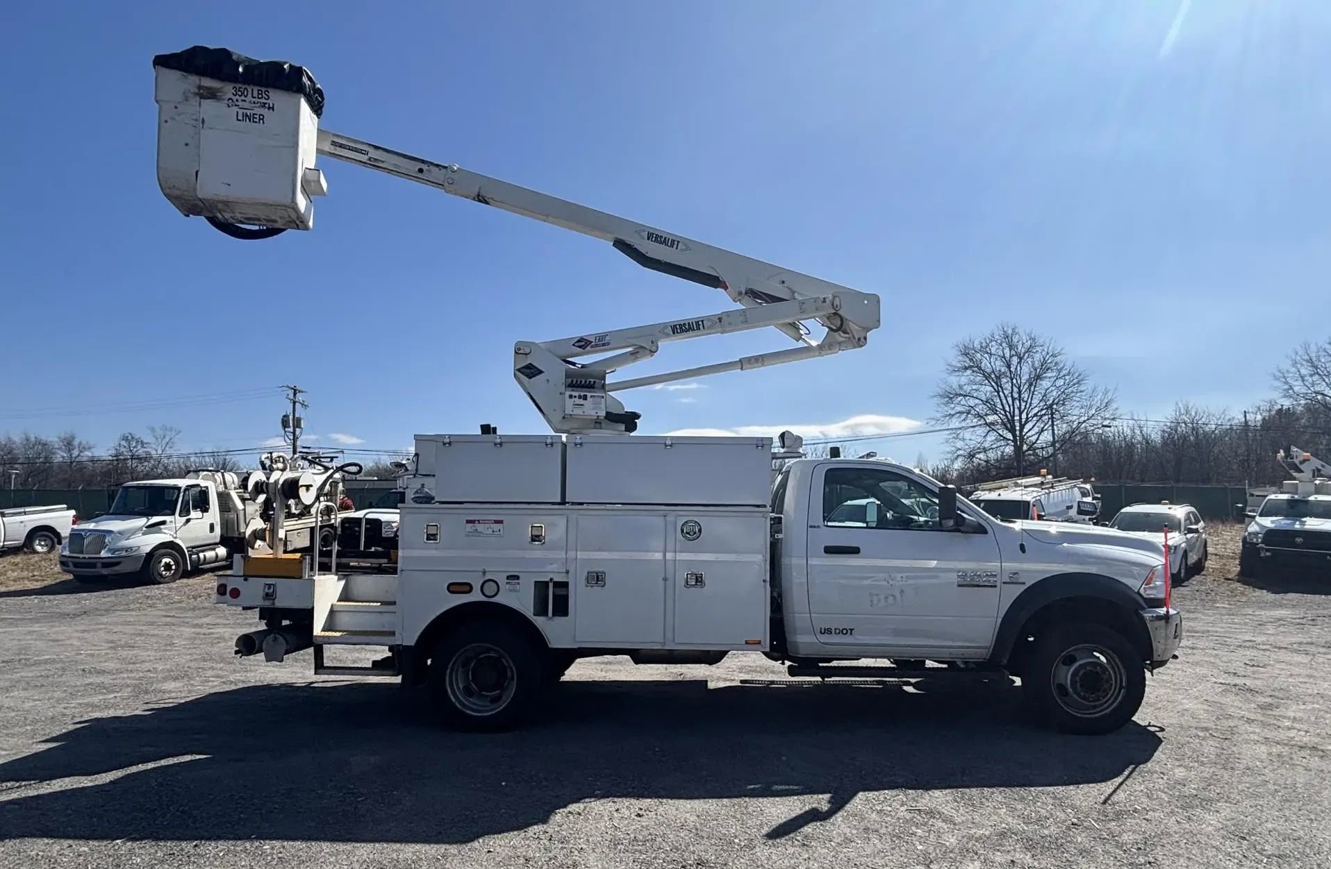 Used 2017 RAM 5500 SLT w/ Quick Order Package 29G SLT AWD/4WD image 5
