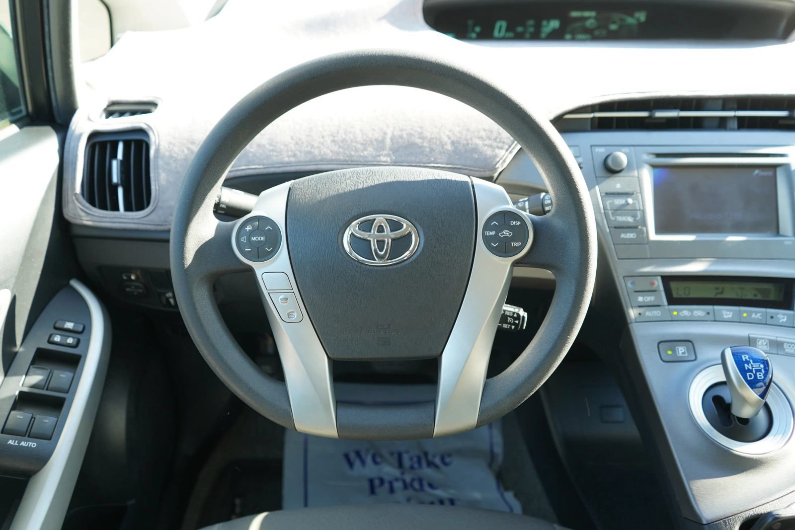 Used 2014 Toyota Prius Two FWD image 15
