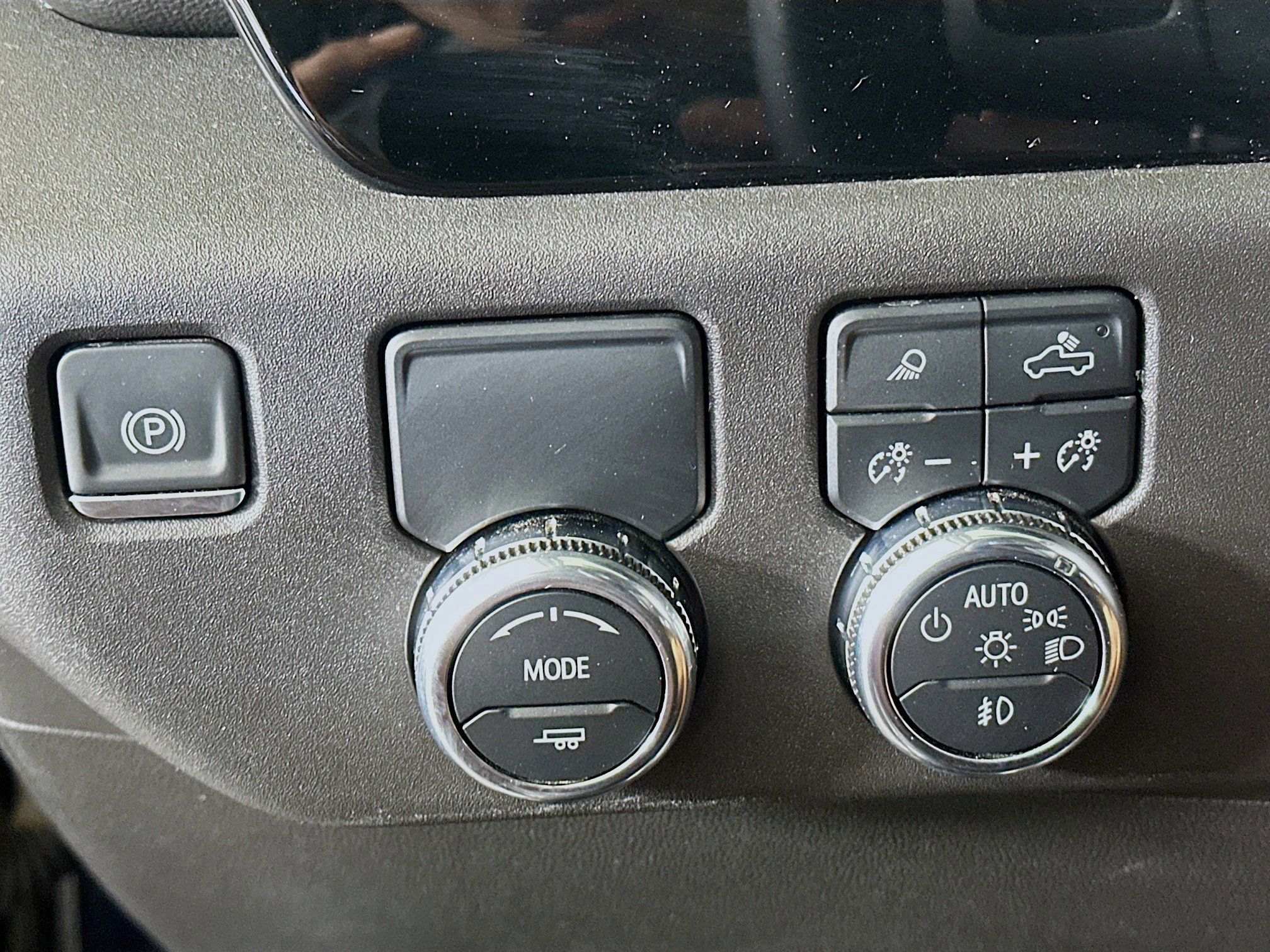 Used 2025 GMC Sierra 1500 SLT image 16