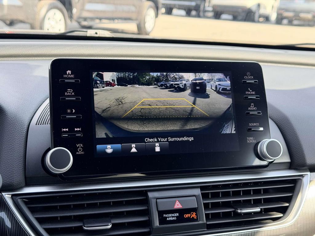 Used 2022 Honda Accord Sport image 4