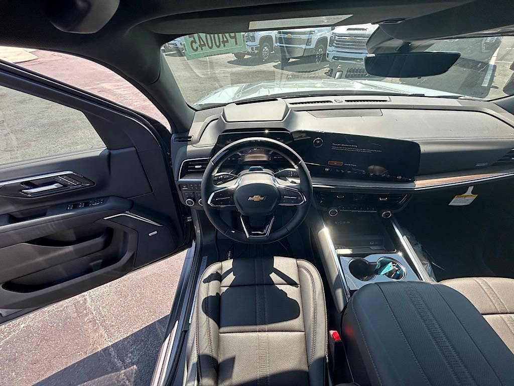 New 2025 Chevrolet Suburban High Country image 21