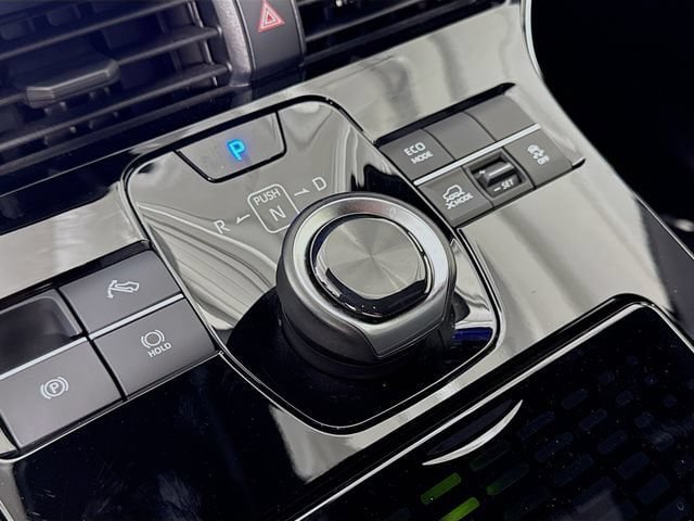 Certified 2024 Toyota bZ4X AWD image 18