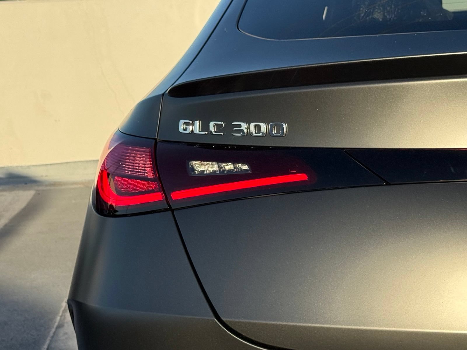 New 2026 Mercedes-Benz GLC 300 4MATIC image 9