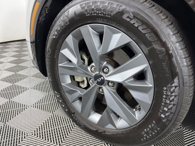 Used 2025 Kia Sportage SX image 13