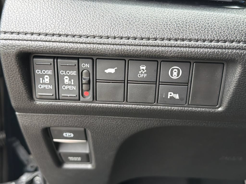 Used 2022 Honda Odyssey Elite image 31