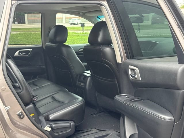 Used 2014 Nissan Pathfinder SL w/ SL Premium Package AWD/4WD image 14