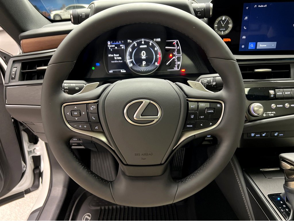 New 2025 Lexus ES 350 w/ Premium Package image 11
