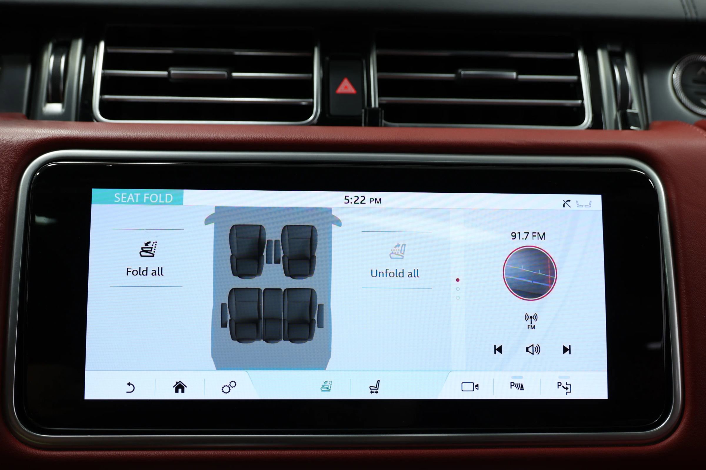 Used 2020 Land Rover Range Rover SV Autobiography Dynamic image 27