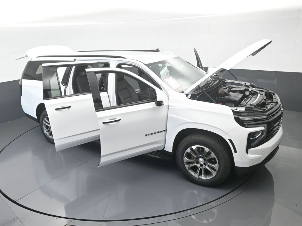 Used 2025 Chevrolet Suburban LT image 81