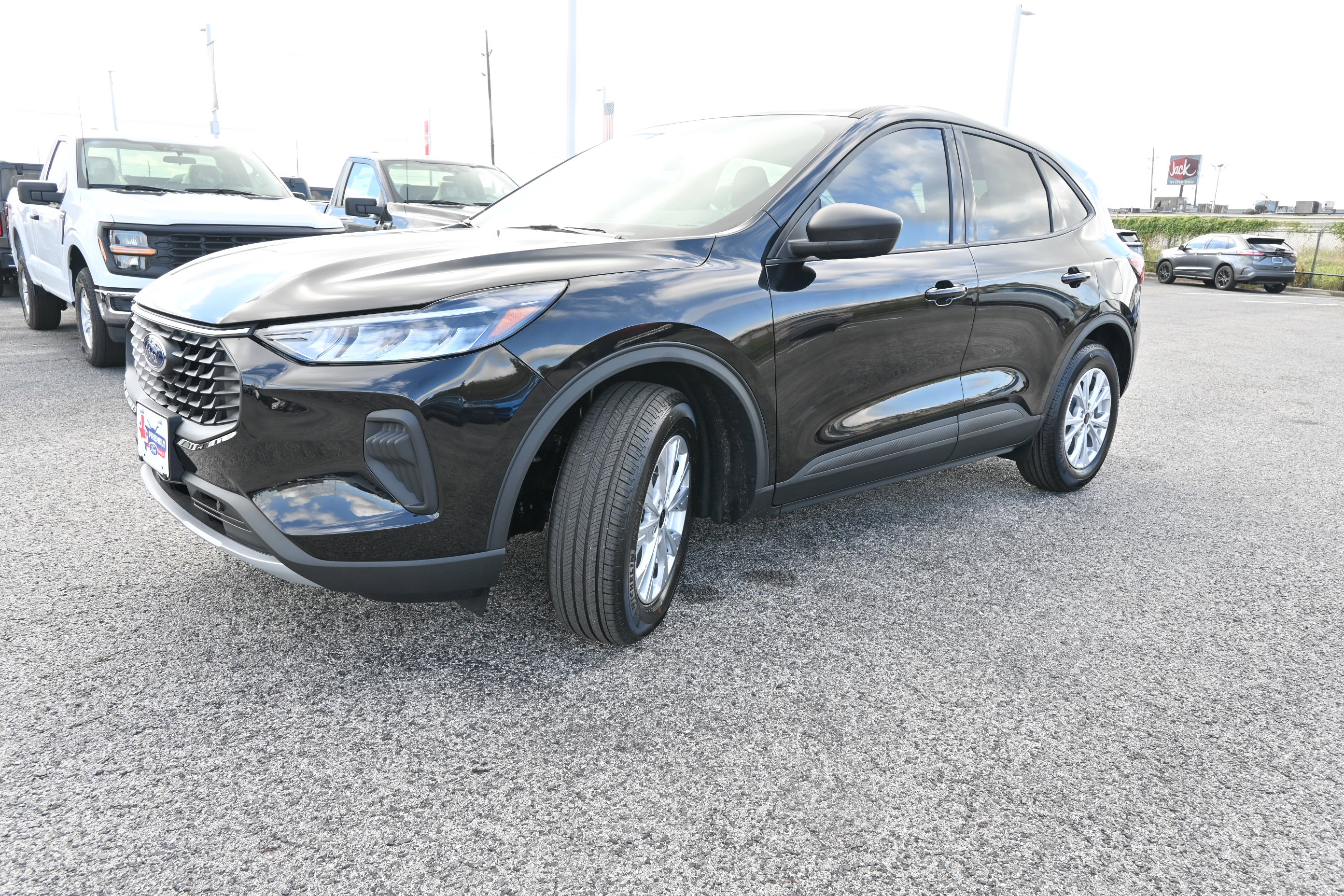 New 2026 Ford Escape Active w/ Tech Pack #1 image 9