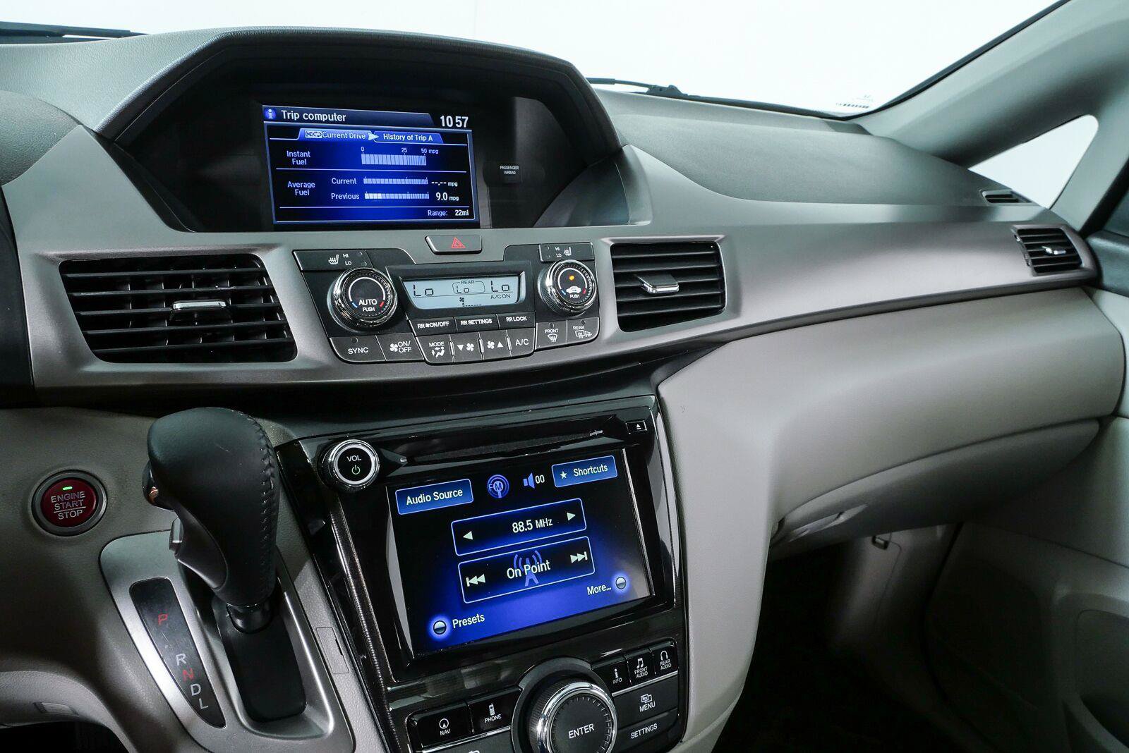 Used 2016 Honda Odyssey Touring image 12