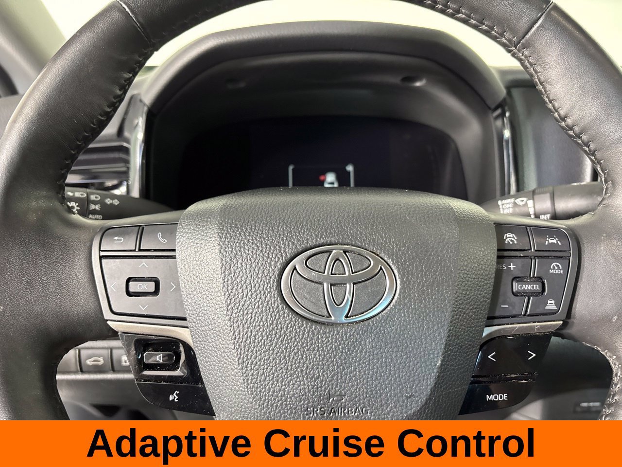 Used 2025 Toyota Camry LE w/ Convenience Package FWD image 15