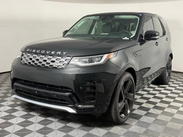 New 2025 Land Rover Discovery Metropolitan Edition AWD/4WD image 2