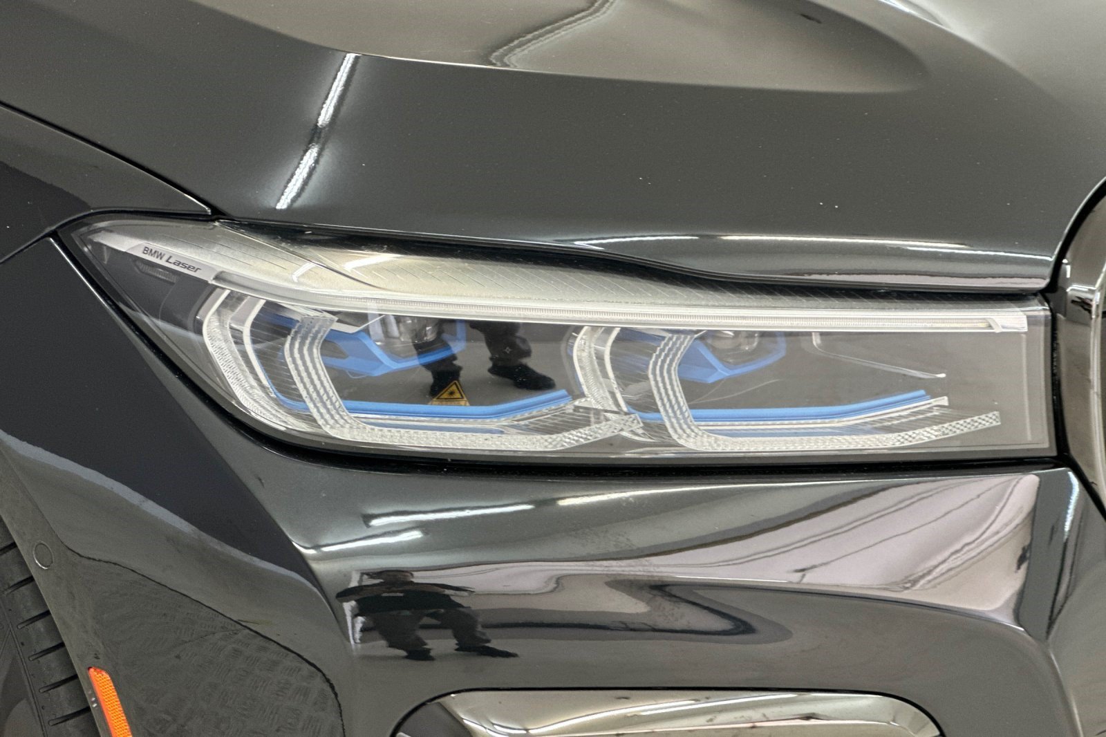 Used 2020 BMW 750i xDrive w/ Executive Package AWD/4WD image 11