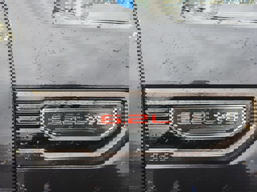 Used 2023 GMC Sierra 1500 AT4X image 9