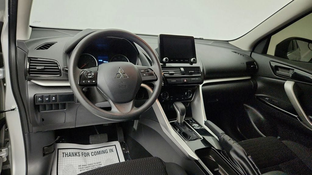 Used 2025 Mitsubishi Eclipse Cross LE AWD/4WD image 13
