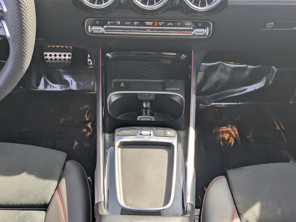 Certified 2024 Mercedes-Benz GLB 250 image 6