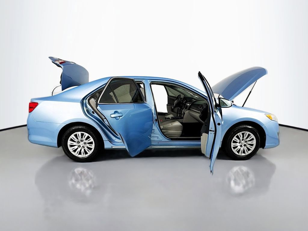 Used 2012 Toyota Camry LE FWD image 20