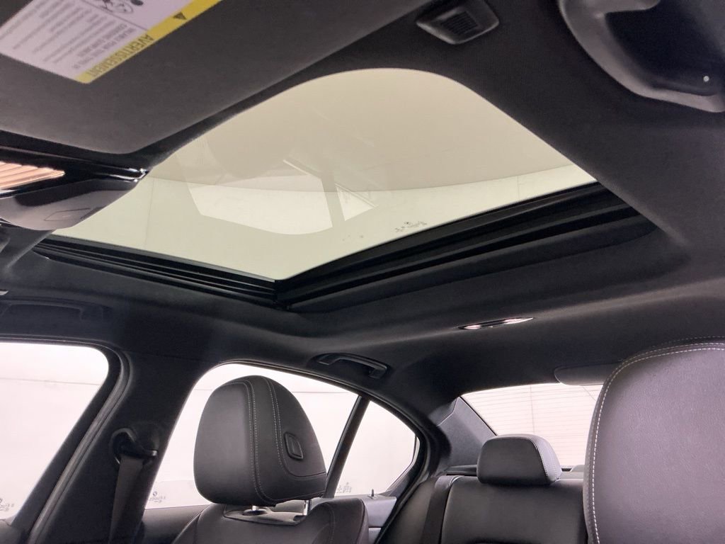 Certified 2023 BMW 330i Sedan image 25