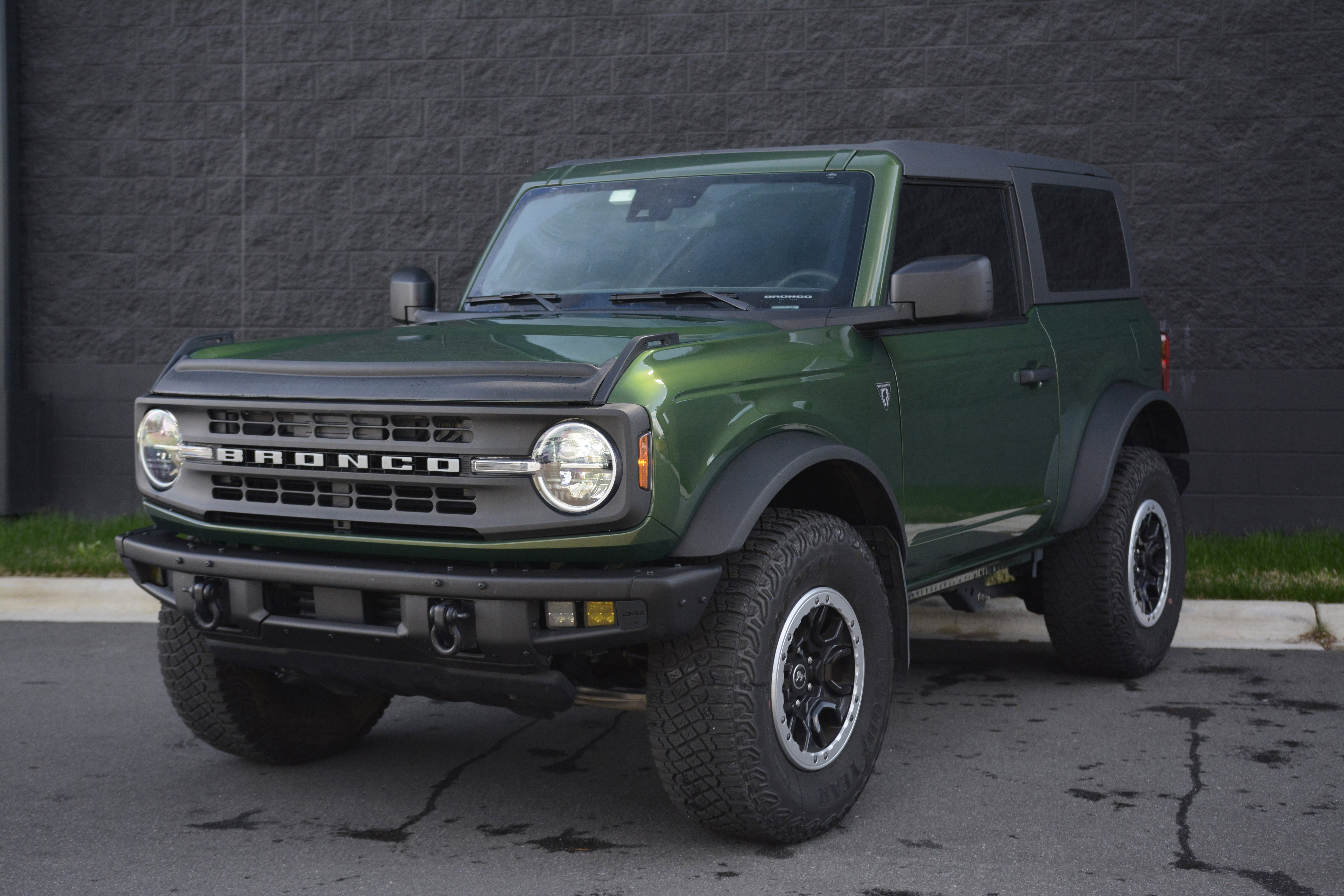 Used 2023 Ford Bronco 2-Door w/ Sasquatch Package image 1