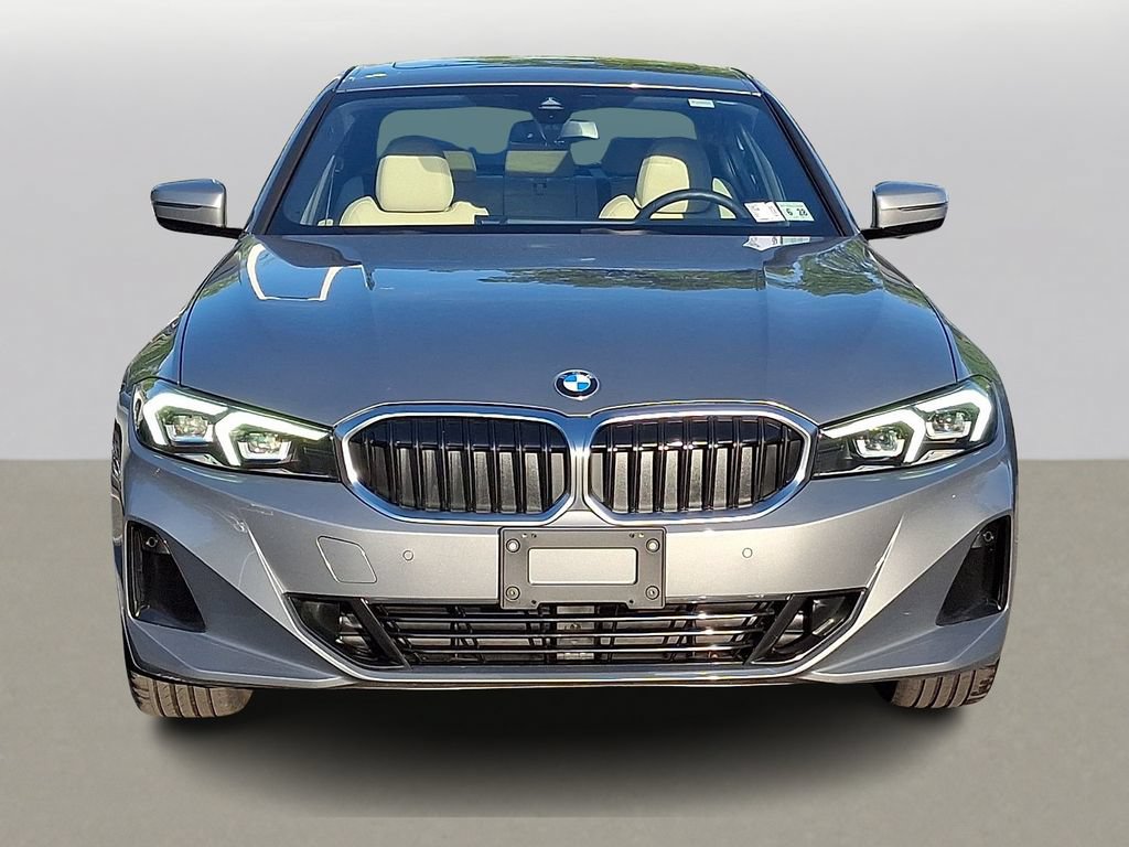 Used 2023 BMW 330i xDrive Sedan w/ Driving Assistance Package AWD/4WD video 2