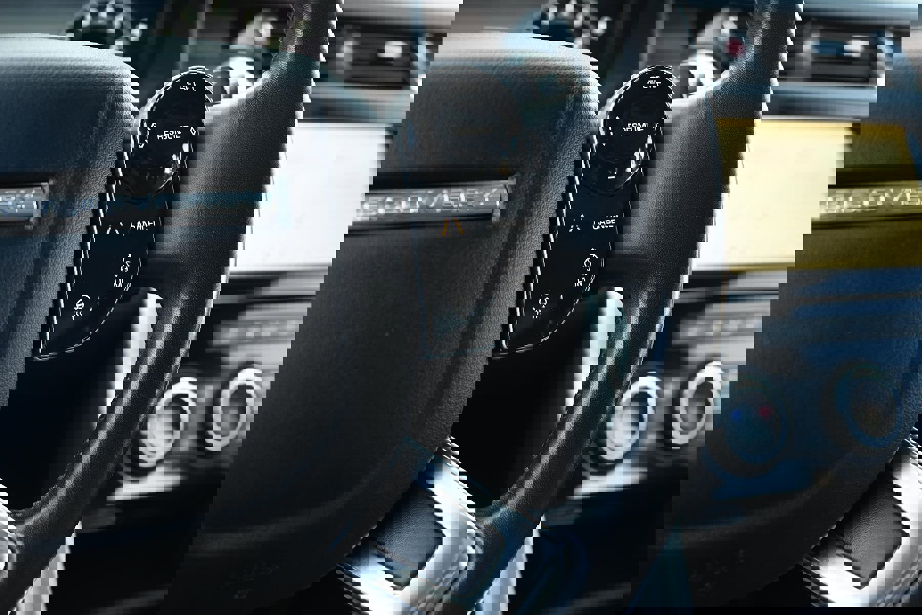 Used 2020 Land Rover Discovery HSE AWD/4WD image 28