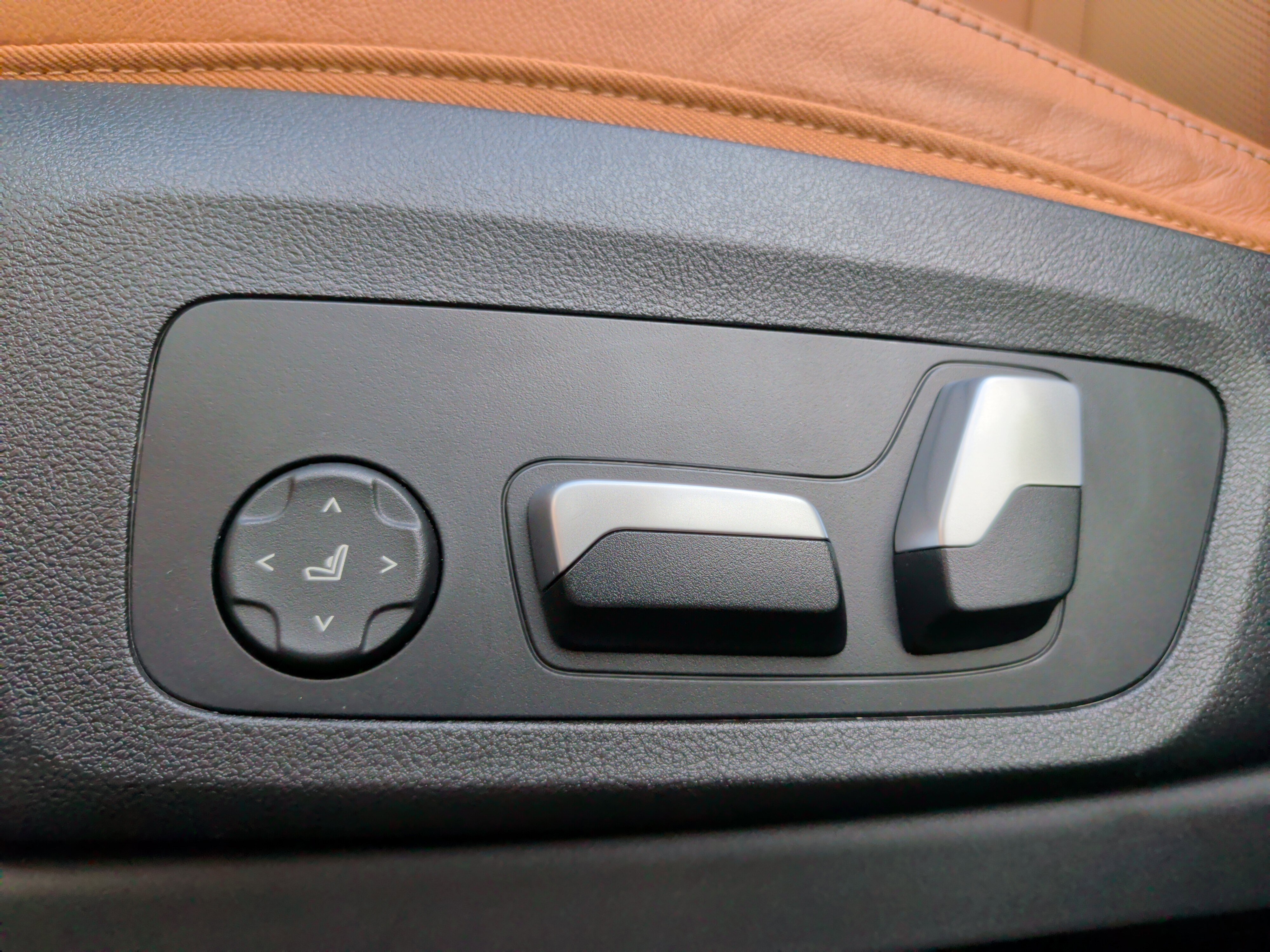 Certified 2023 BMW X3 sDrive30i w/ Premium Package image 27