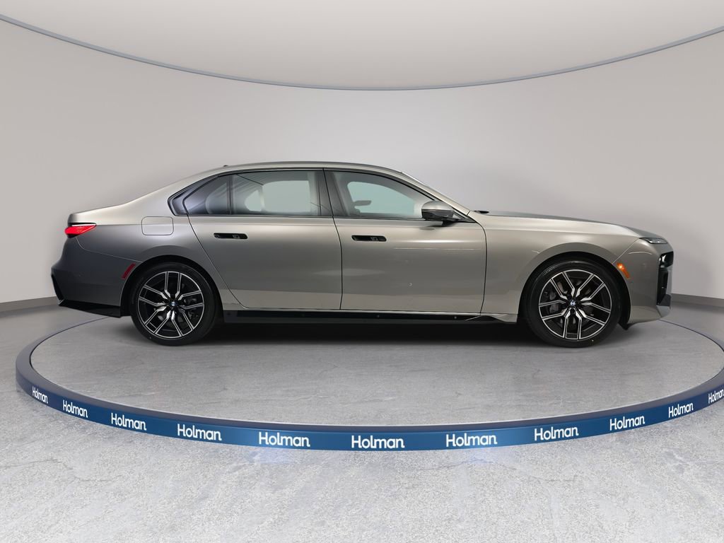 New 2026 BMW 740i xDrive w/ Executive Package AWD/4WD image 4