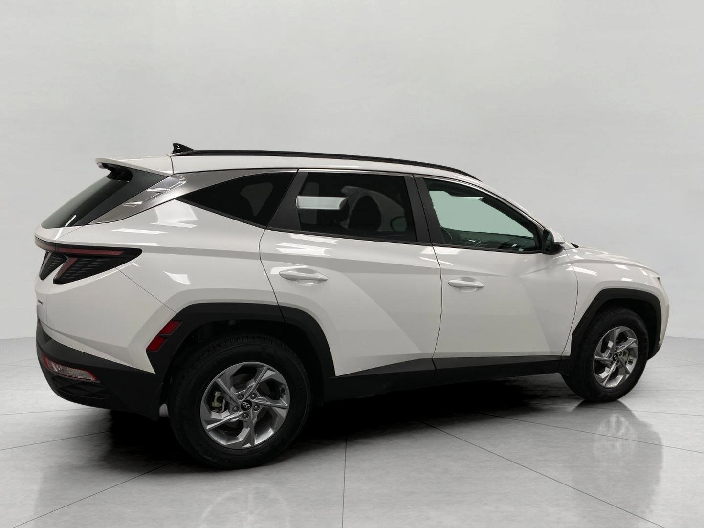 Certified 2023 Hyundai Tucson SEL AWD/4WD image 2