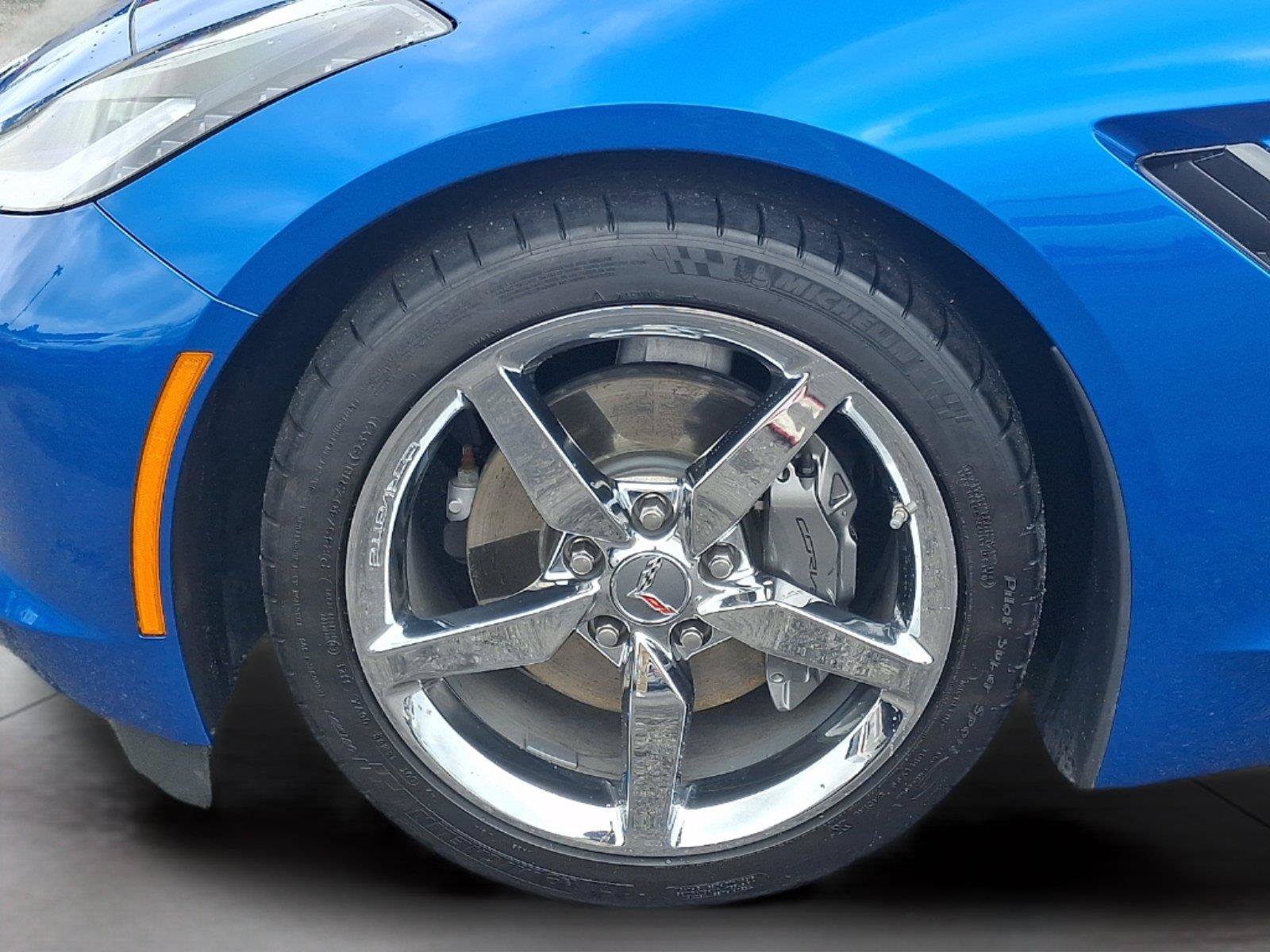 Used 2015 Chevrolet Corvette Stingray Convertible w/ 3LT Preferred Equipment Group RWD image 27