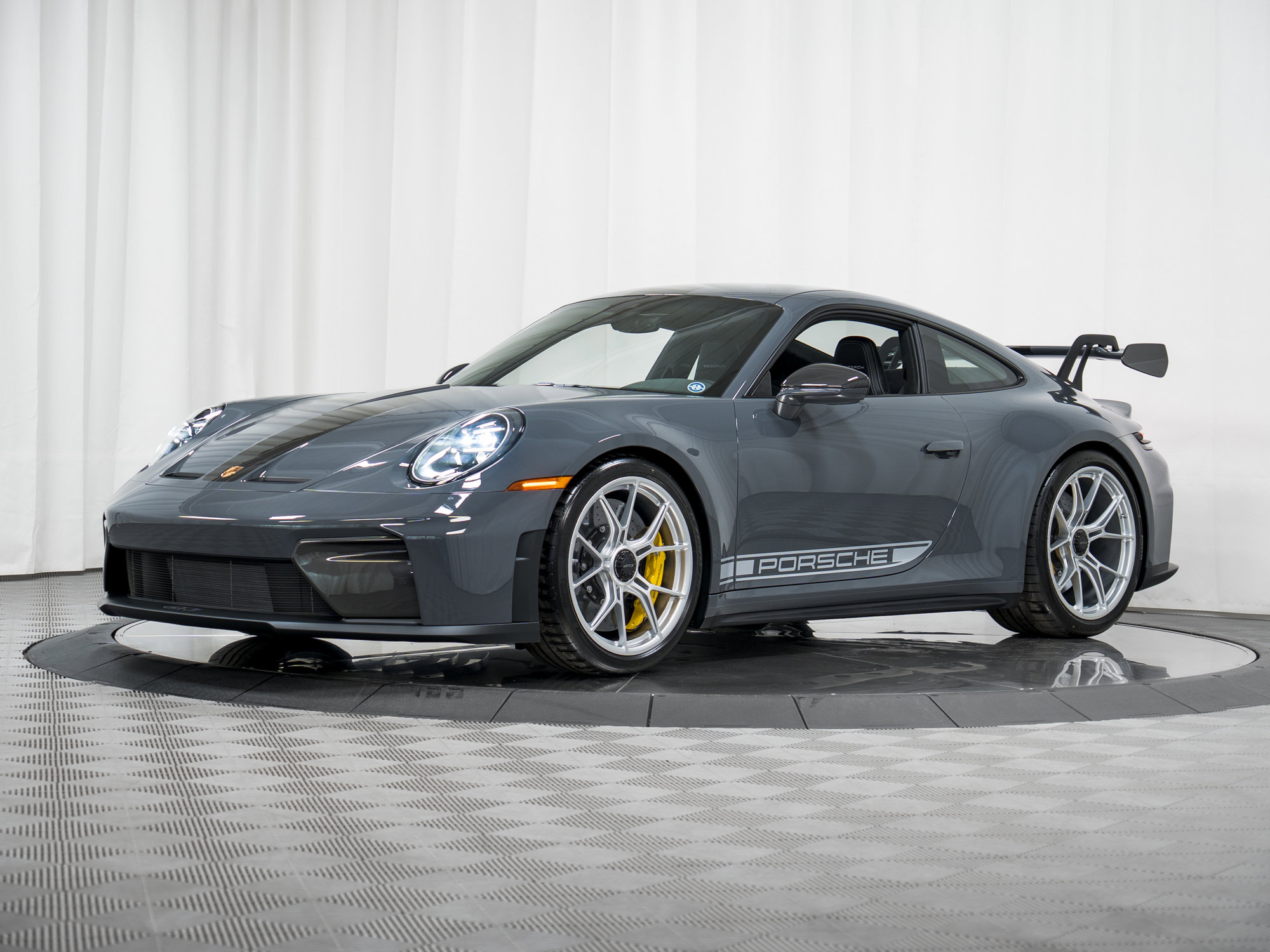 Used 2026 Porsche 911 GT3 image 34