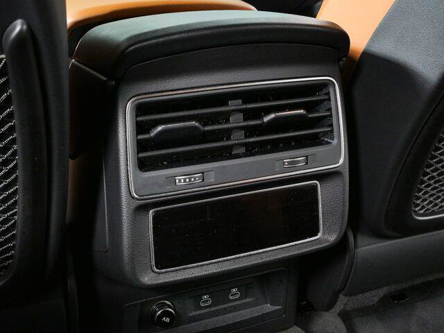 Used 2022 Audi RS Q8 AWD/4WD image 21