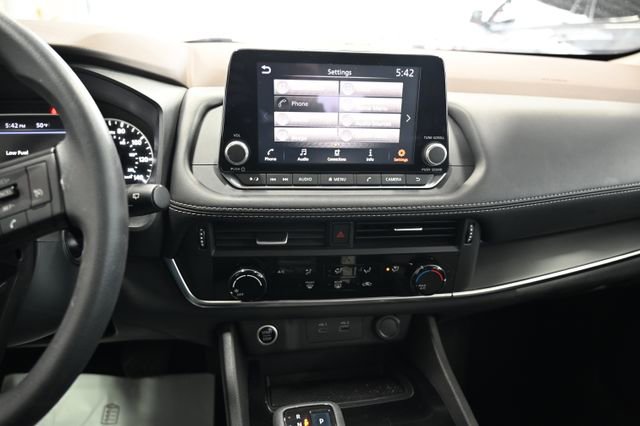 Used 2021 Nissan Rogue S AWD/4WD image 15