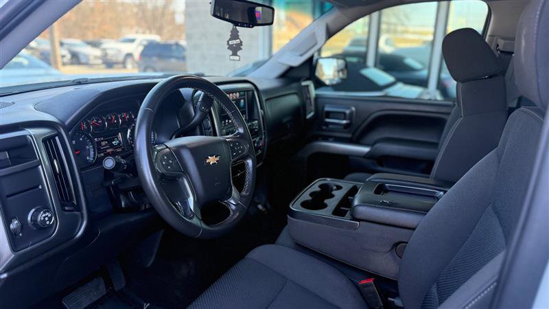 Used 2018 Chevrolet Silverado 1500 LT w/ All Star Edition RWD image 14